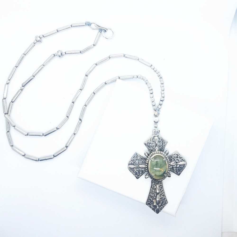 VINTAGE CROSS NECKLACE